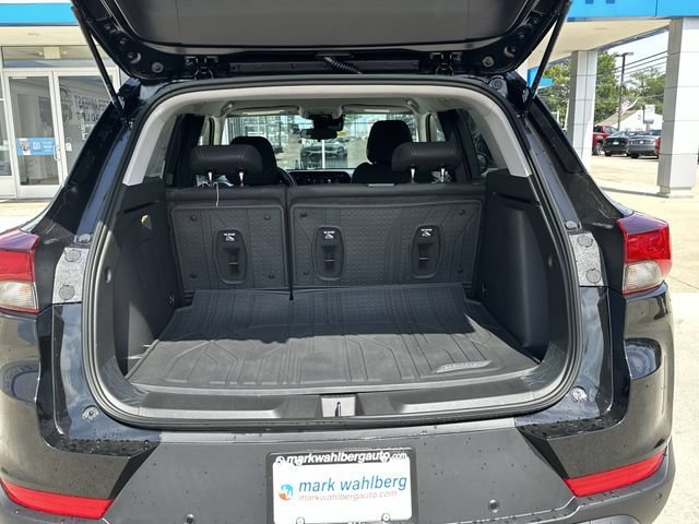 New 2026 Mosaic Black Metallic Chevrolet LS image 23