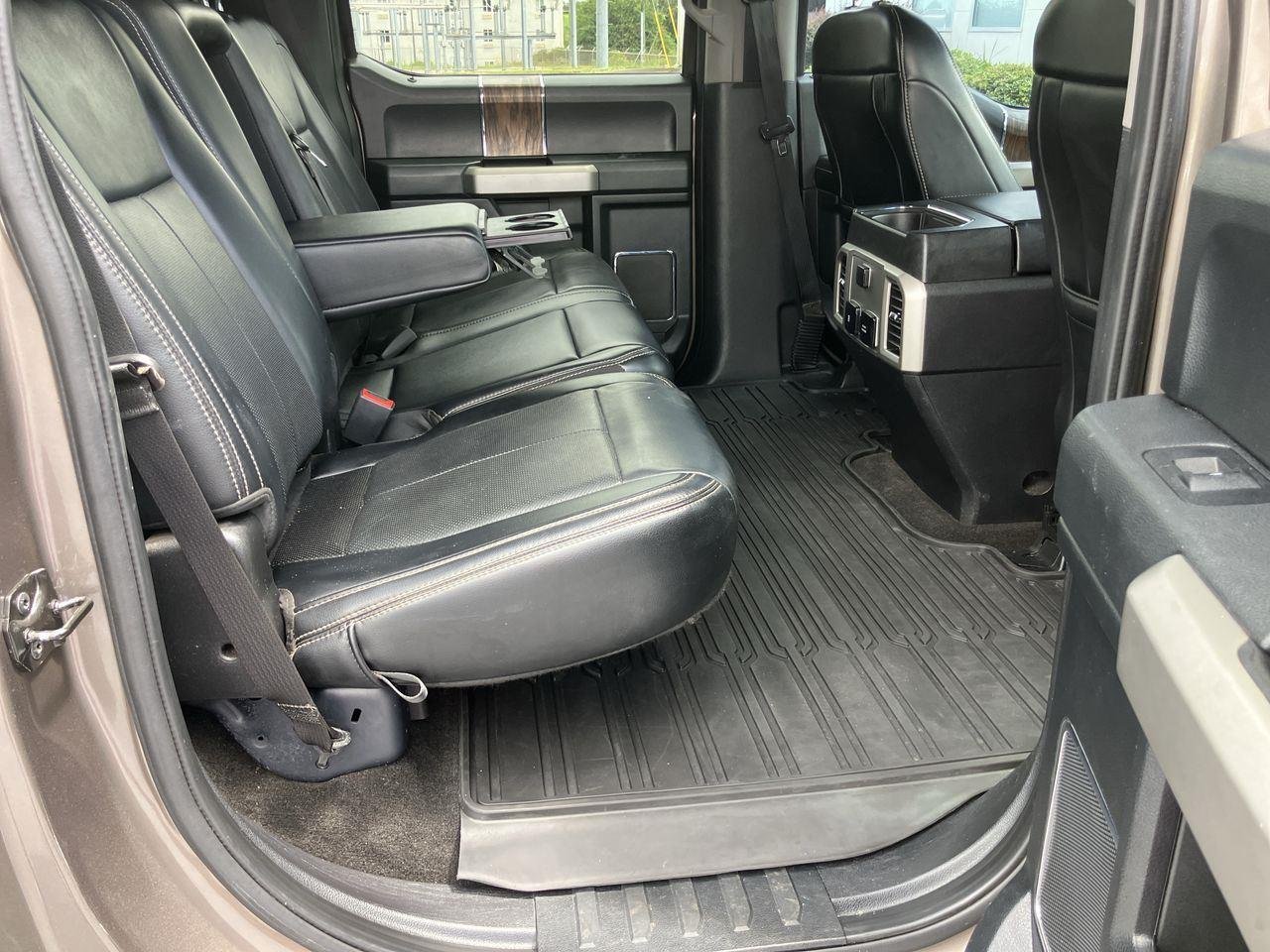 Used 2019 Gray (Stone Gray) Ford Lariat SuperCrew 4WD image 31