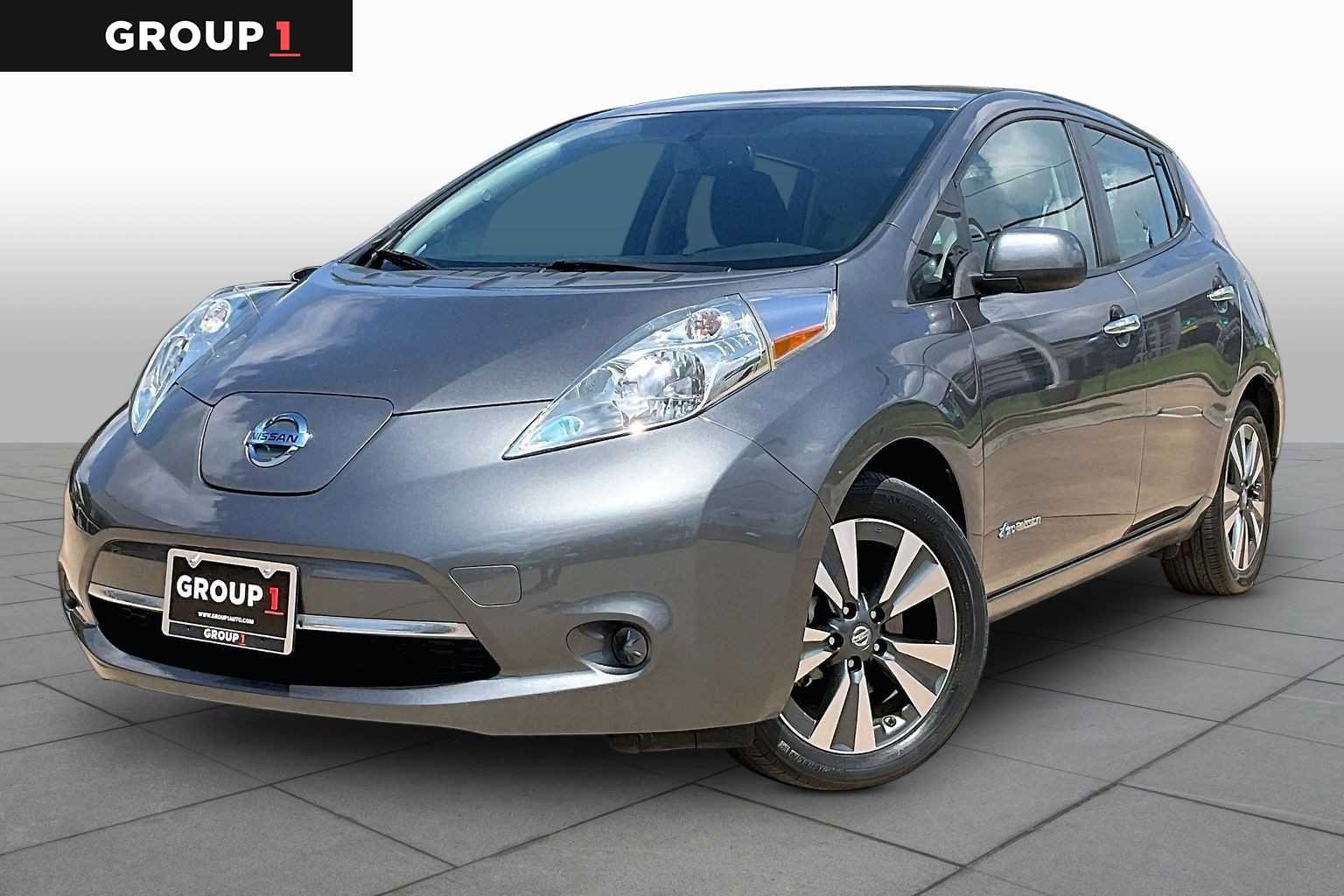 2016 Nissan Leaf SV's photo