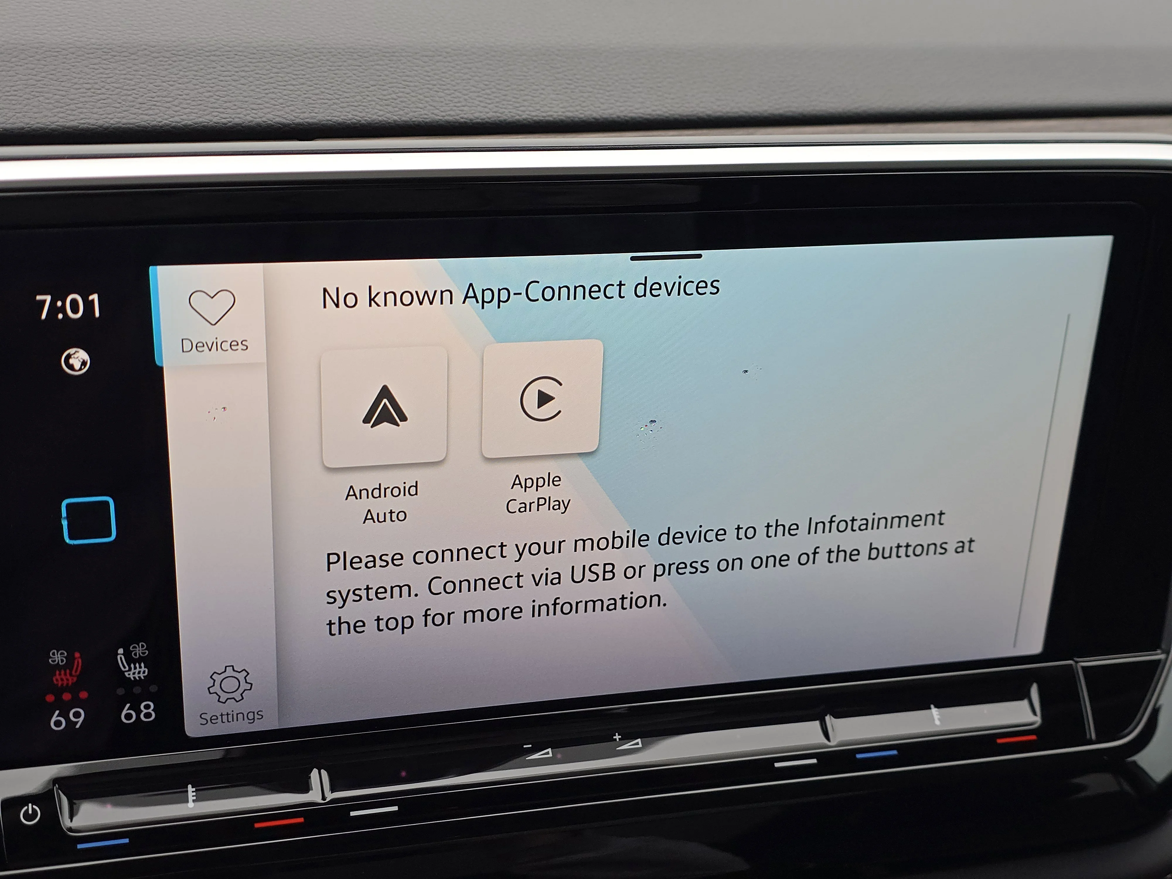 New 2026 Opal White Pearl Volkswagen 2.0T SEL Premium R-Line image 11