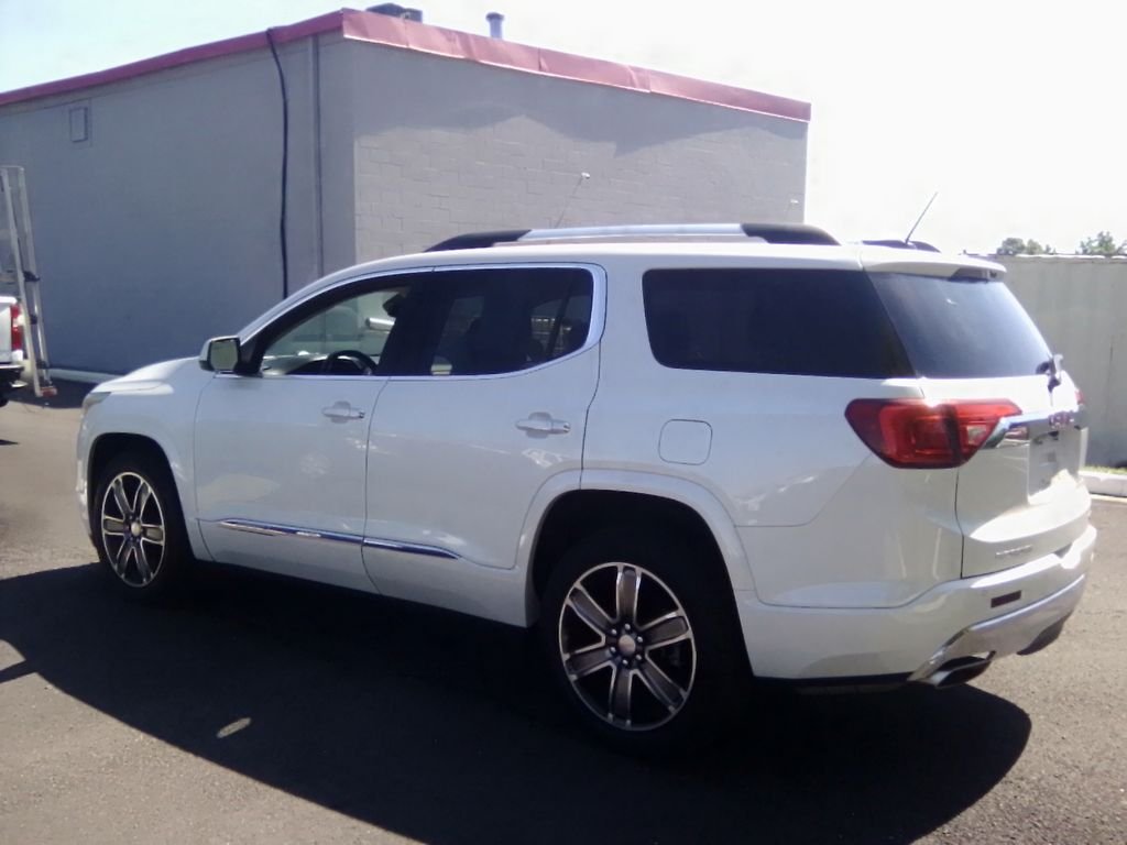 Used 2017 White GMC Denali image 7