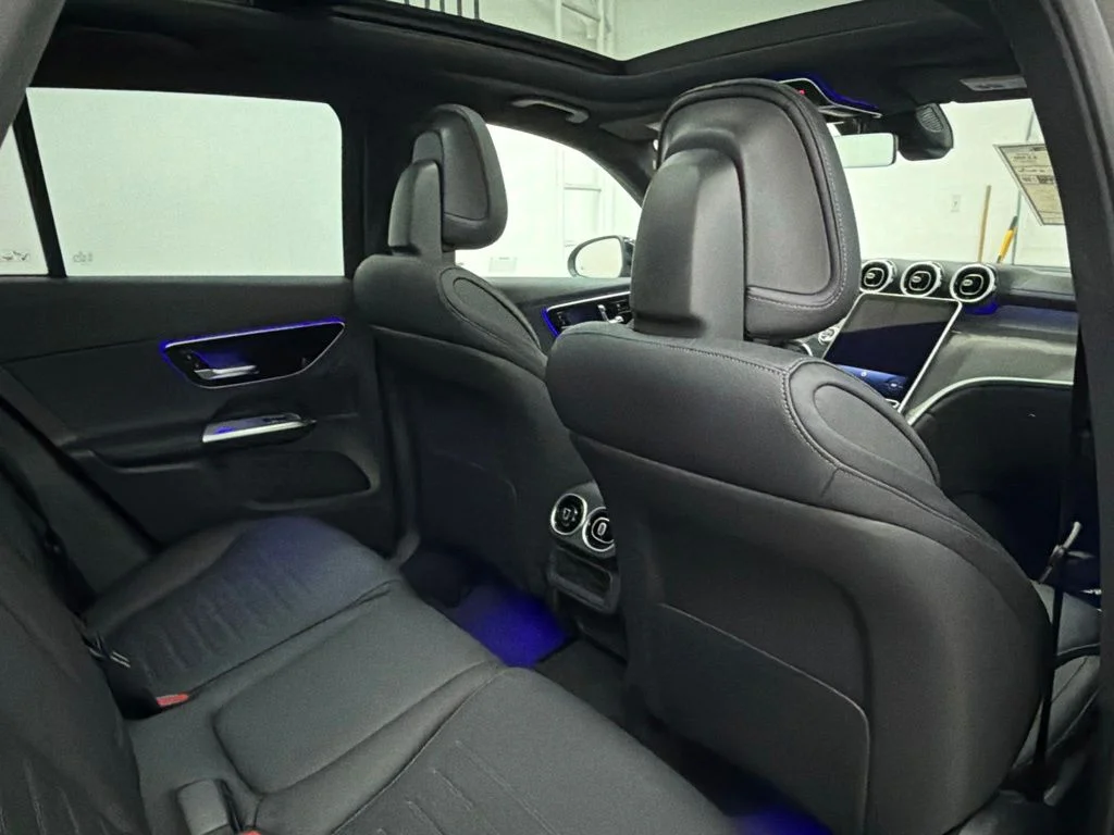 New 2026 Black Mercedes-Benz GLC 300 image 23
