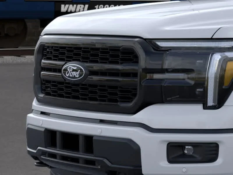 New 2026 Oxford White Ford Lariat® image 17