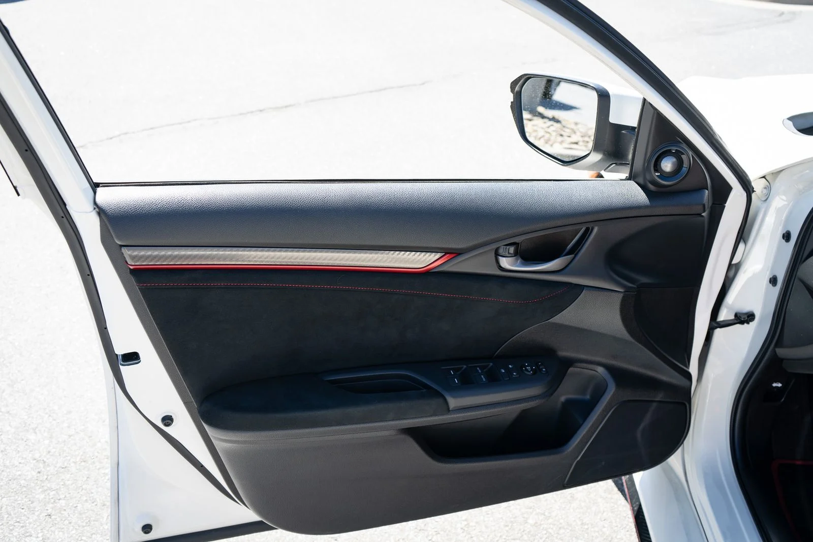 Used 2021 White Honda Touring image 17