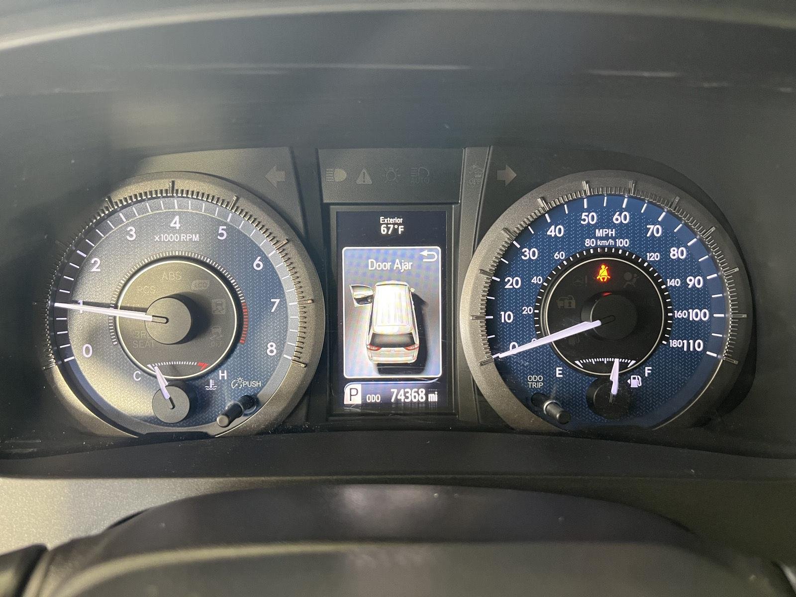 Used 2019 Super White Toyota LE 8-Passenger image 17
