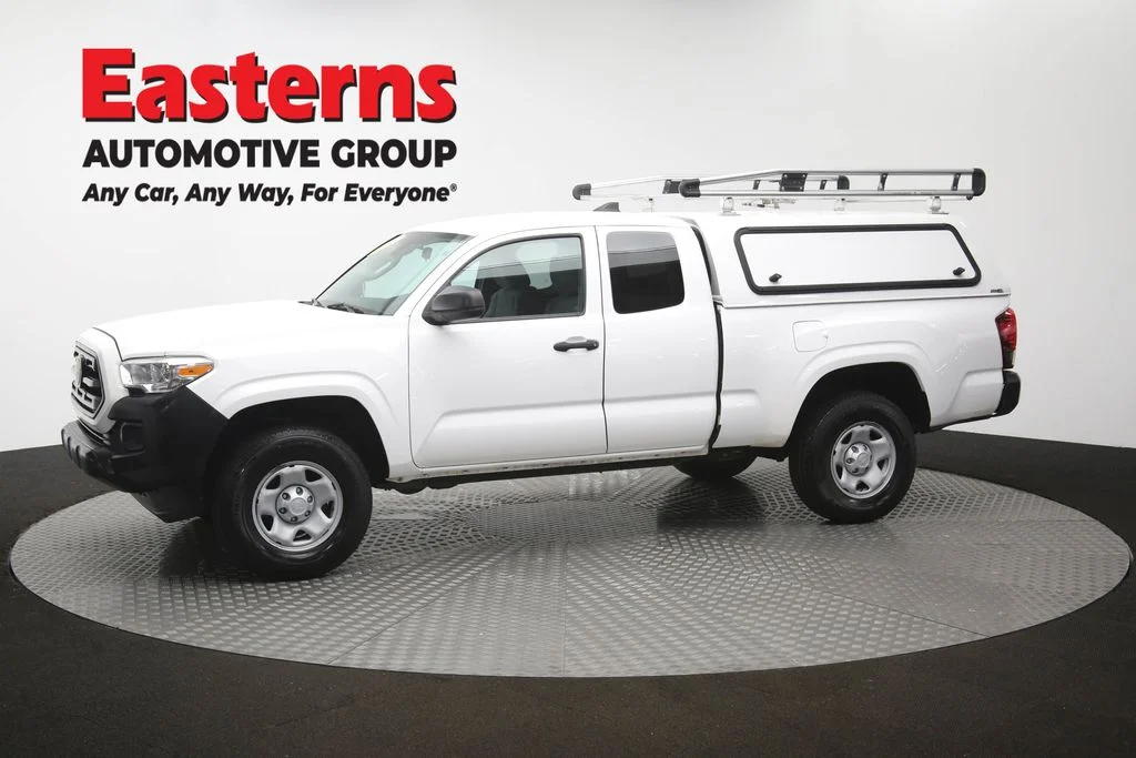 Used 2019 White Toyota SR image 57