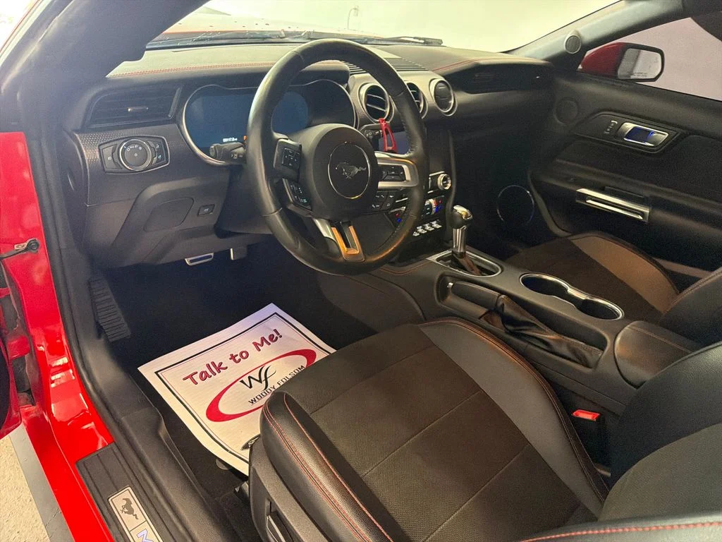 Used 2019 Red Ford GT Premium image 9