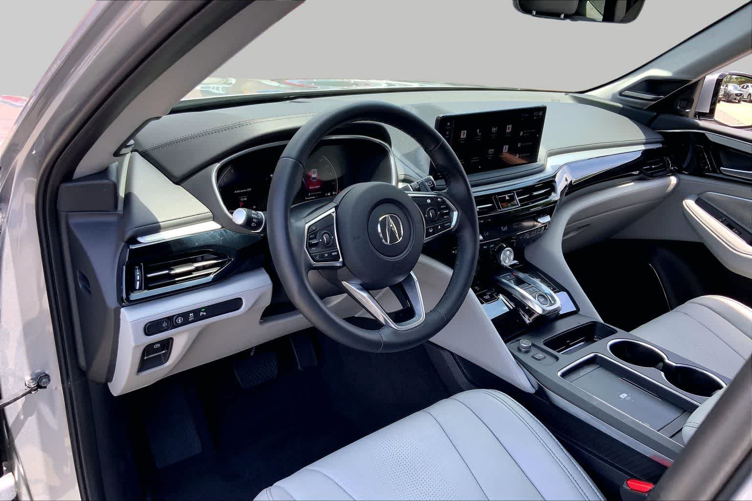 Used 2026 Solar Silver Metallic Acura w/Technology Package image 18