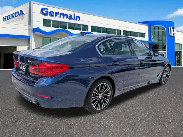 Used 2020 Blue Metallic BMW 530i xDrive image 5