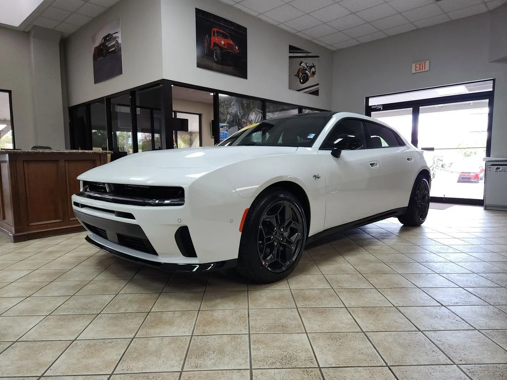 New 2026 White Knuckle Exterior Paint Dodge R/T Plus image 2