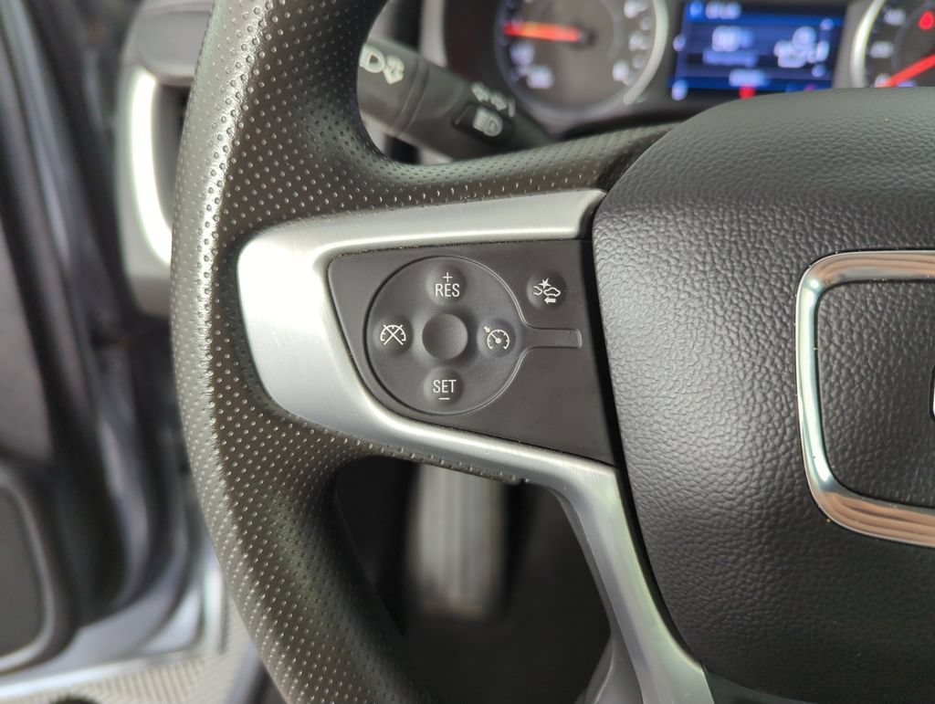 Used 2024 Sterling Metallic GMC SLE image 21