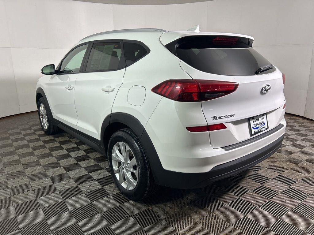 Used 2020 Cream White Hyundai Value image 9