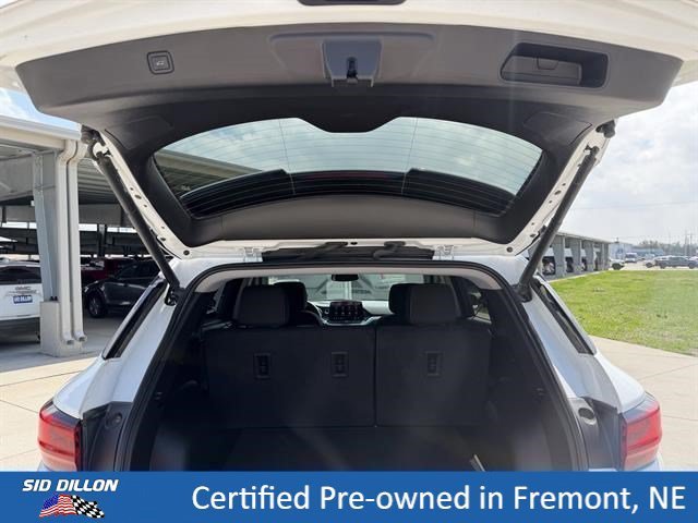 Used 2024 Summit White Chevrolet LT image 10