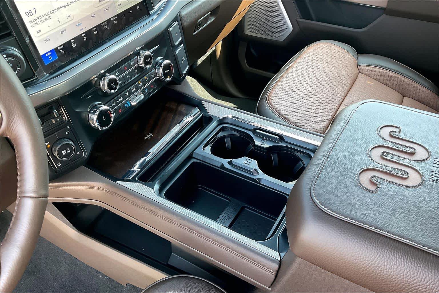 New 2026 Star White Metallic Tri-Coat Ford F-250® King Ranch® image 7