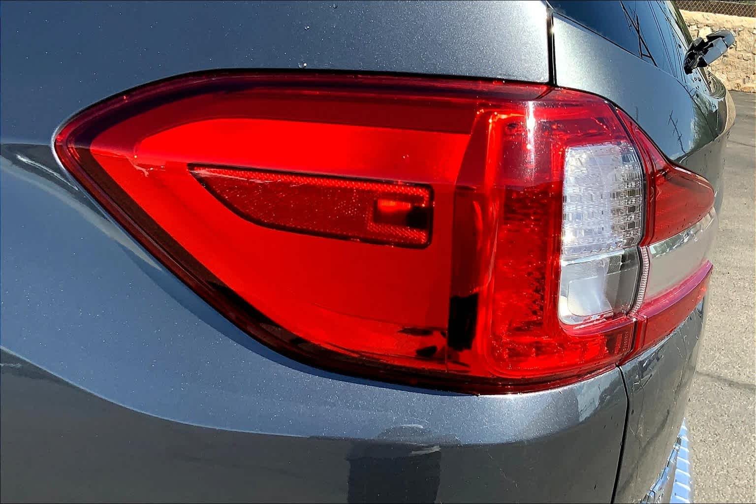 Used 2020 Magnetite Gray Metallic Subaru Limited image 27