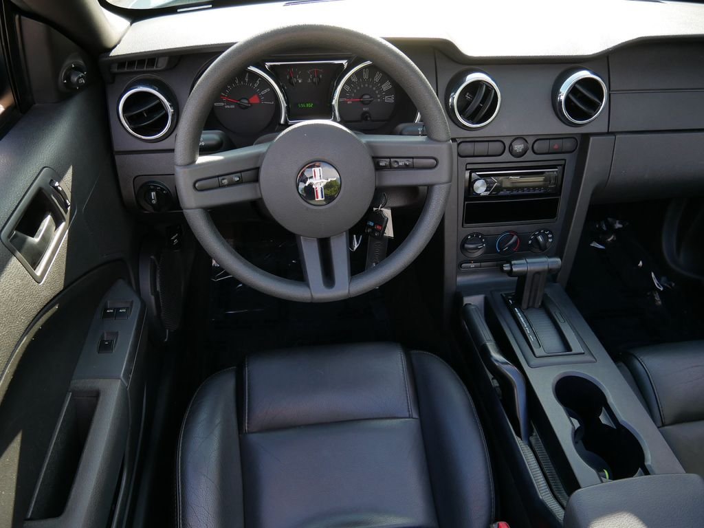Used 2006  Ford V6 Premium image 13