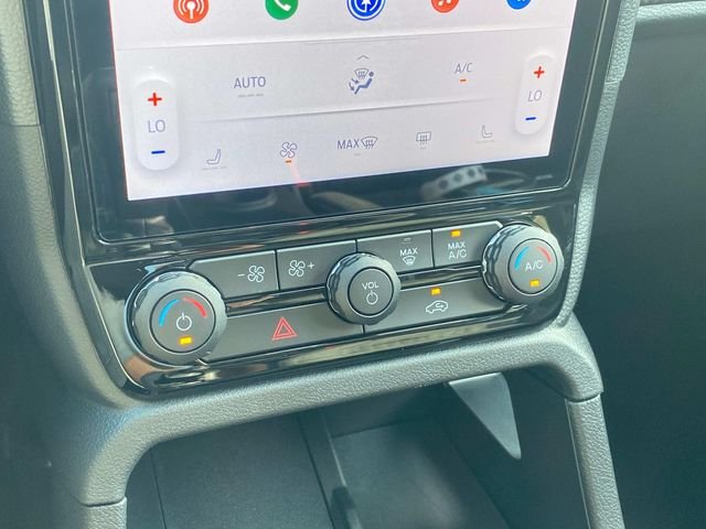 New 2026 Beige Ford XLT image 23