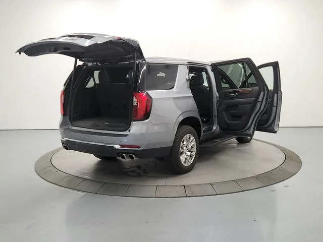 Used 2025 Silver GMC Denali image 16