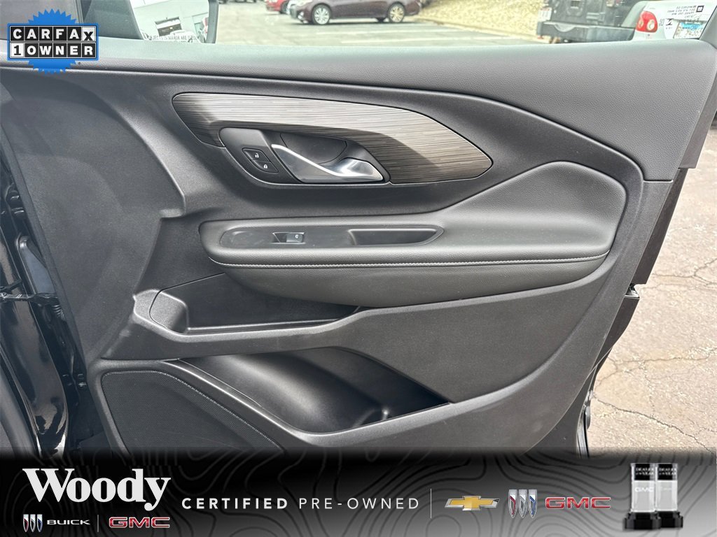 2024 GMC TERRAIN - Image 33