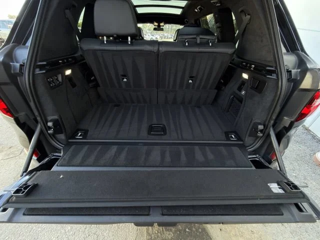 Used 2022 Black BMW M50i image 33
