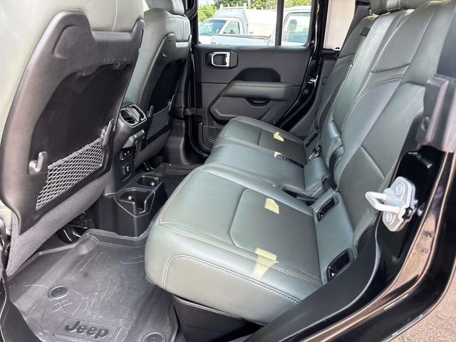 Certified Used 2025 Black Clearcoat Jeep Mojave image 16