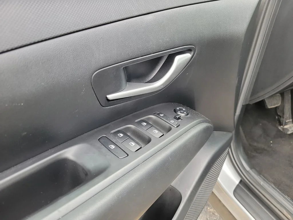 Used 2024 Silver Hyundai SEL image 24