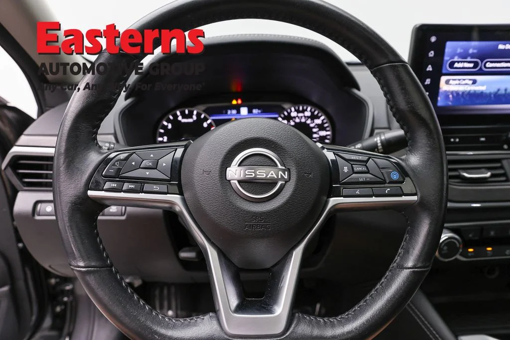 Used 2023 Gray Nissan 2.5 SV image 10