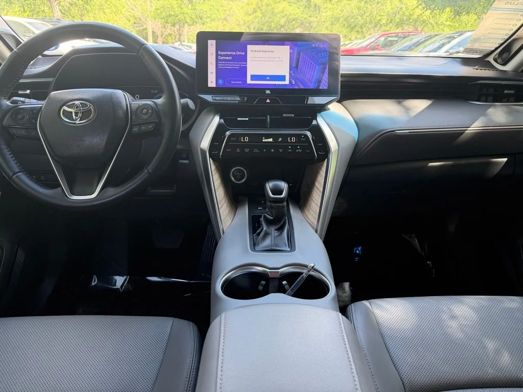 2024 Toyota Venza Limited - Photo 13