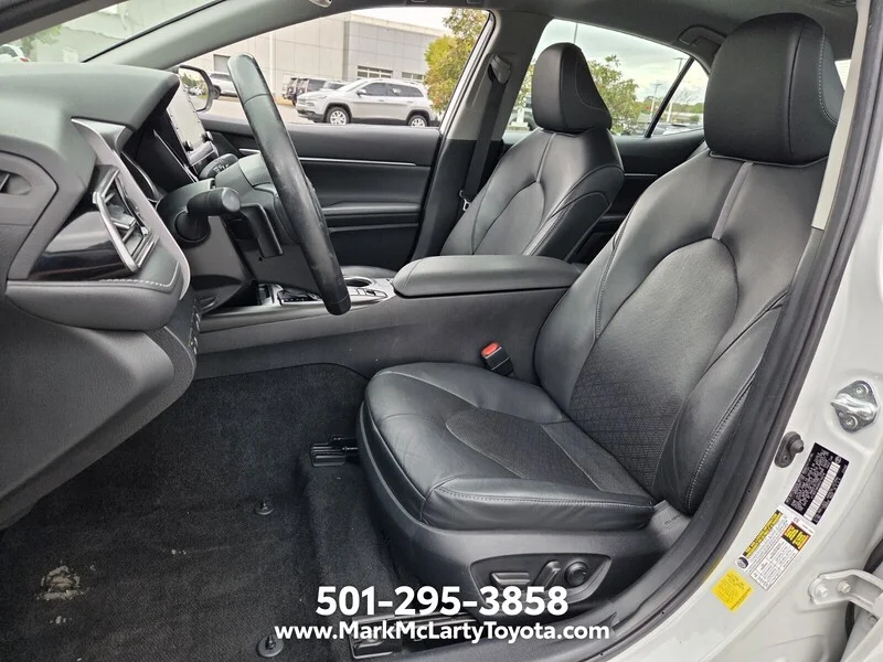 Used 2024 Ice Edge TOYOTA XSE AUTO image 9