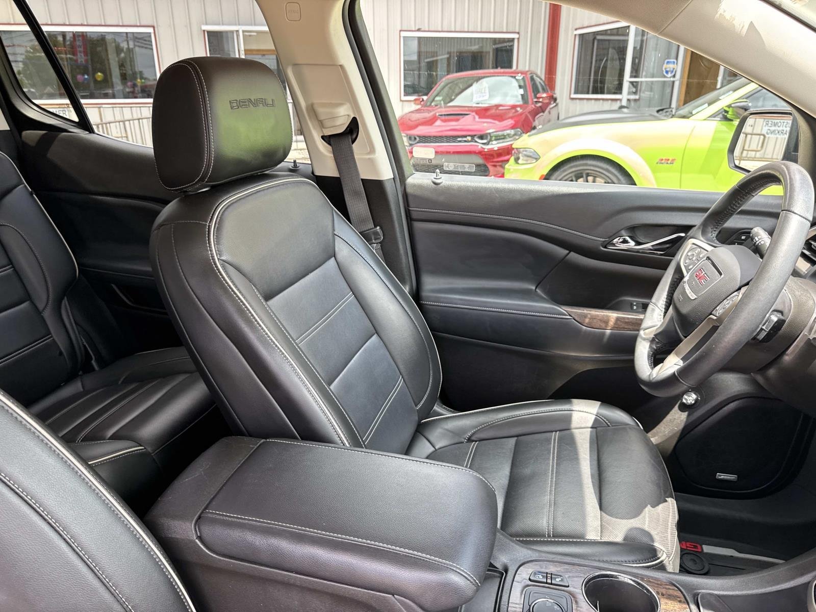 Used 2022 Black GMC Denali image 10