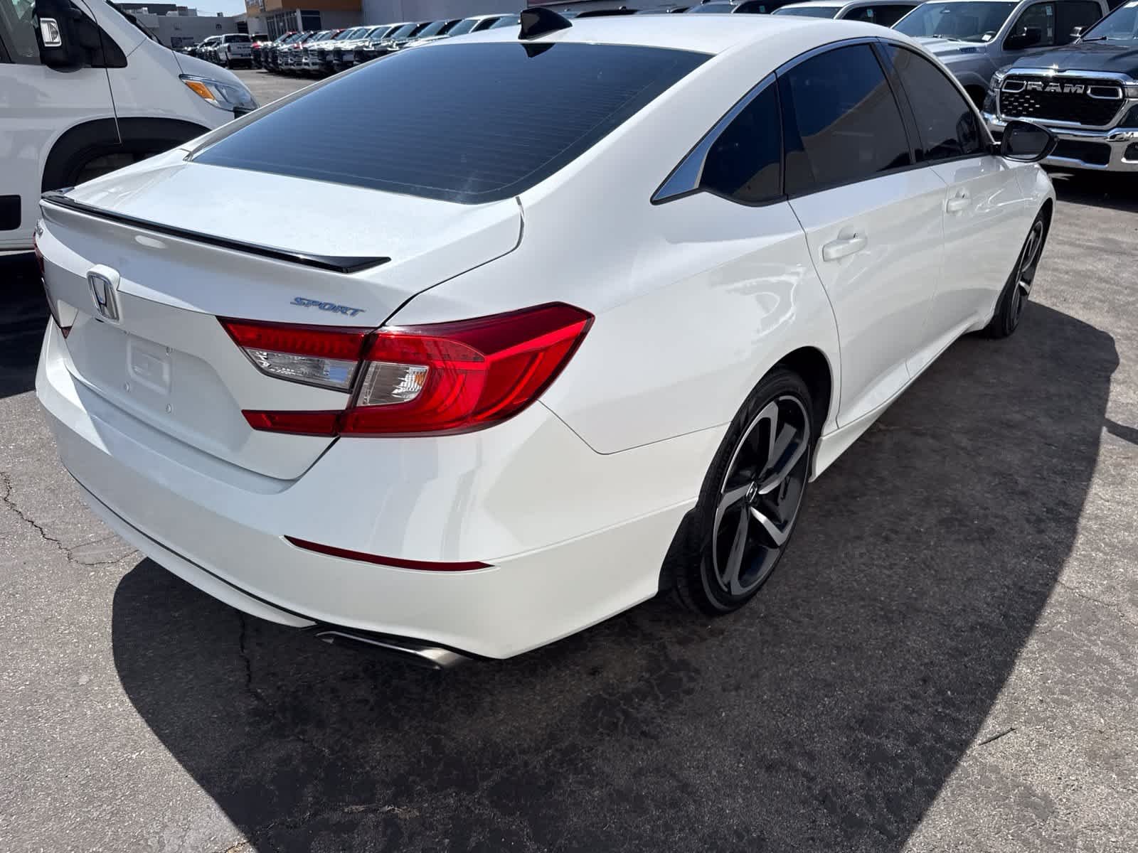Used 2022 Platinum White Pearl Honda Sport image 15
