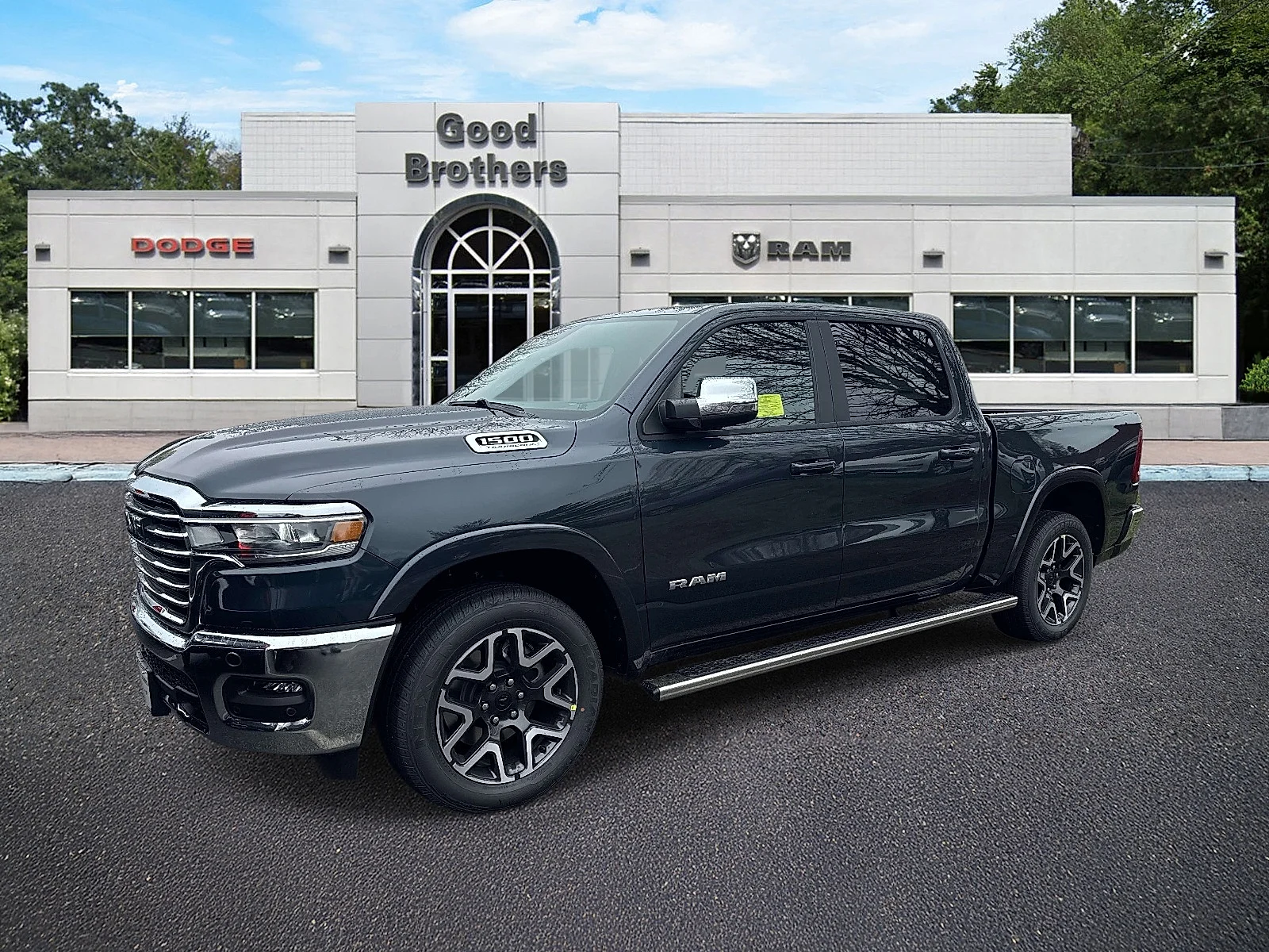 2026 RAM 1500 Laramie 4x4 Crew Cab 5'7's photo
