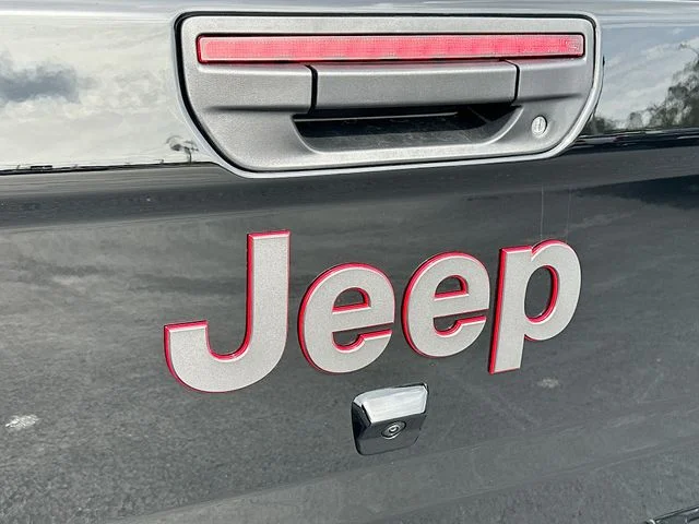 New 2026 Black Clear-Coat Exterior Paint Jeep Rubicon X image 20