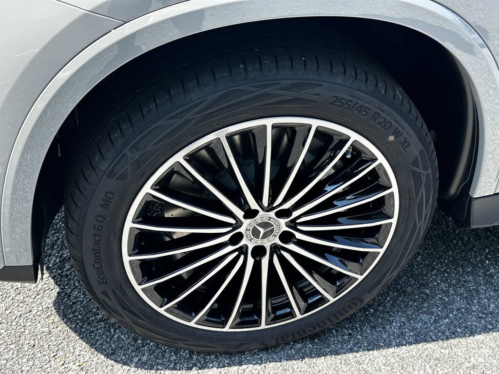 New 2027 MANUFAKTUR Alpine Grey Mercedes-Benz GLC 350e image 50