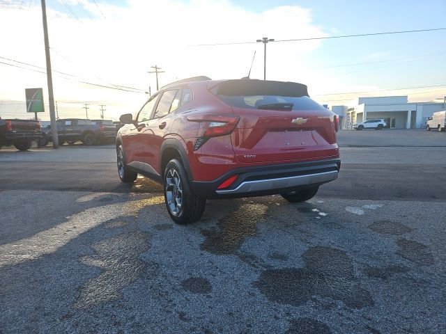 2026 Chevrolet Trax LT - Photo 8