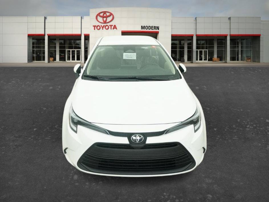 New 2026 Ice Cap Toyota Hybrid LE image 5