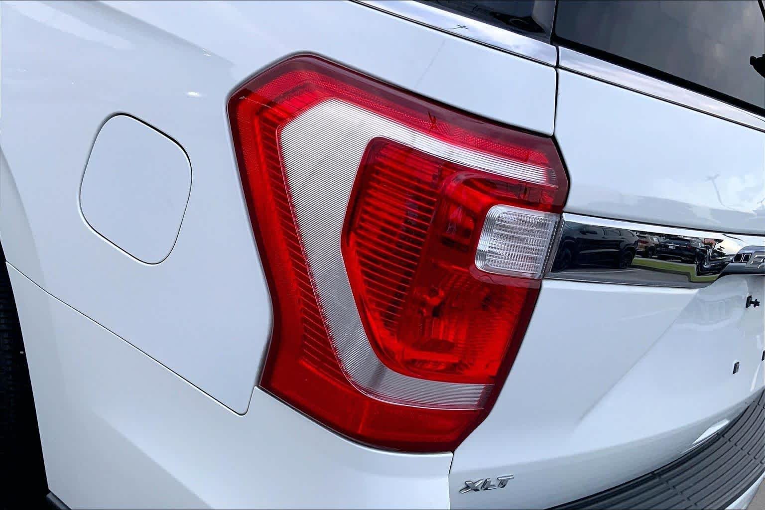 Used 2020 Star White Metallic Tri-Coat Ford XLT image 27