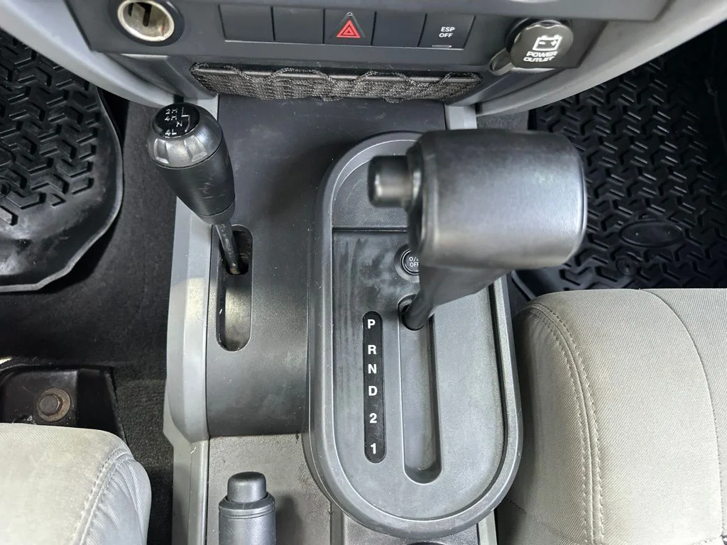 Used 2009 Orange Jeep Unlimited X image 31