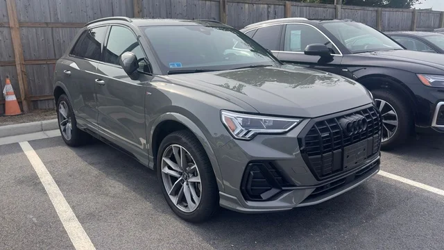 2023 Audi Q3 Premium