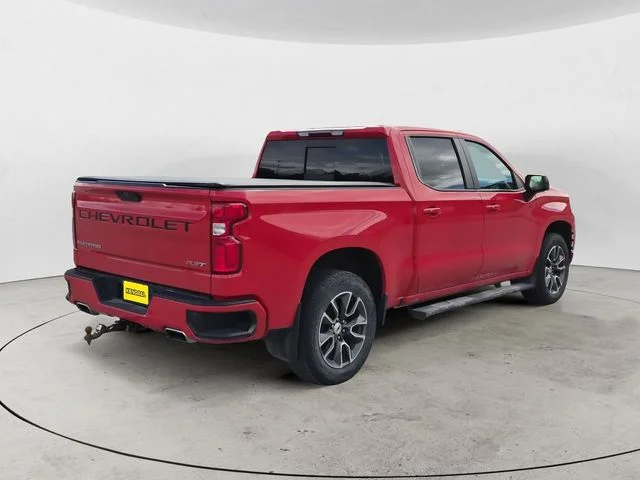 Used 2019 Red Chevrolet RST image 5