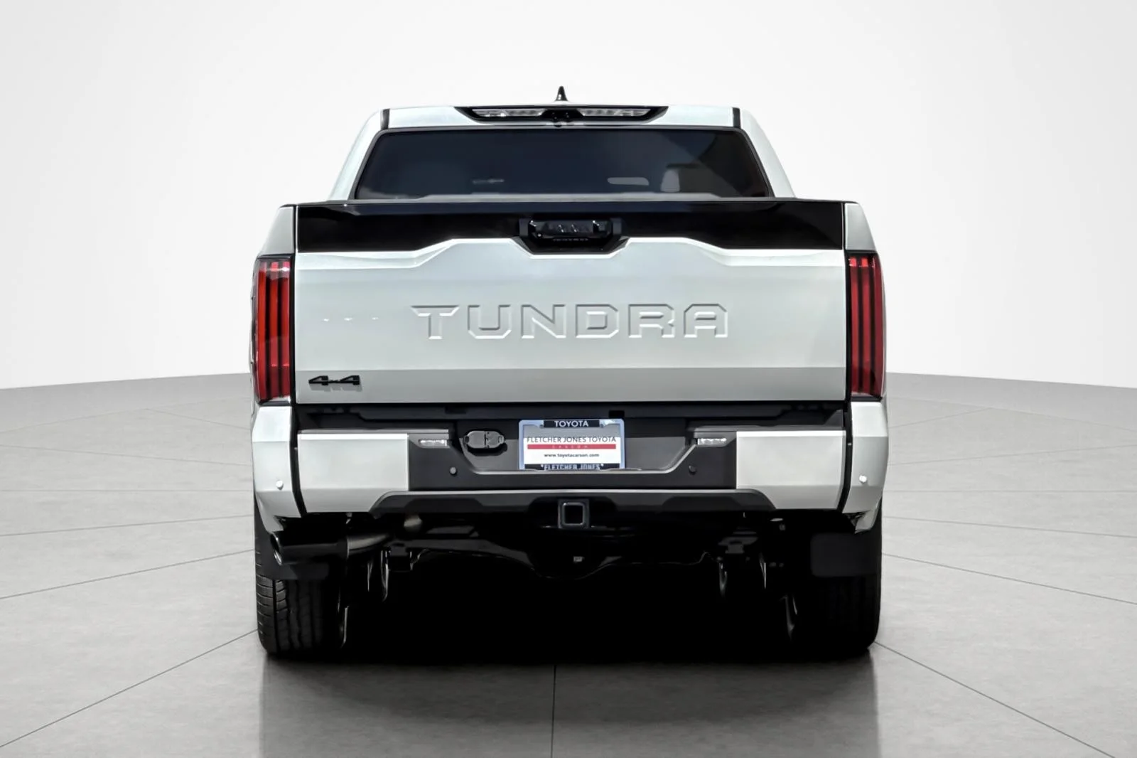 New 2026 Wind Chill Pearl <sup>1</sup> Toyota  Platinum image 4
