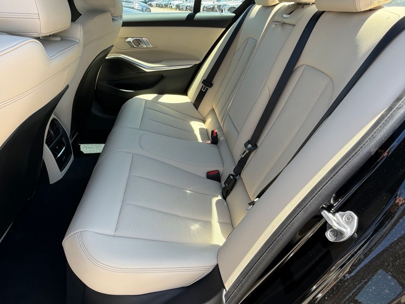 New 2026 Jet Black BMW 330i xDrive image 29