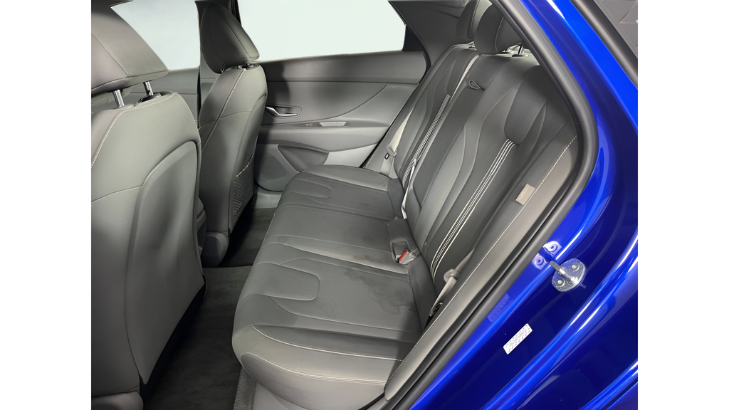 Used 2025 Blue Hyundai SEL Convenience image 12