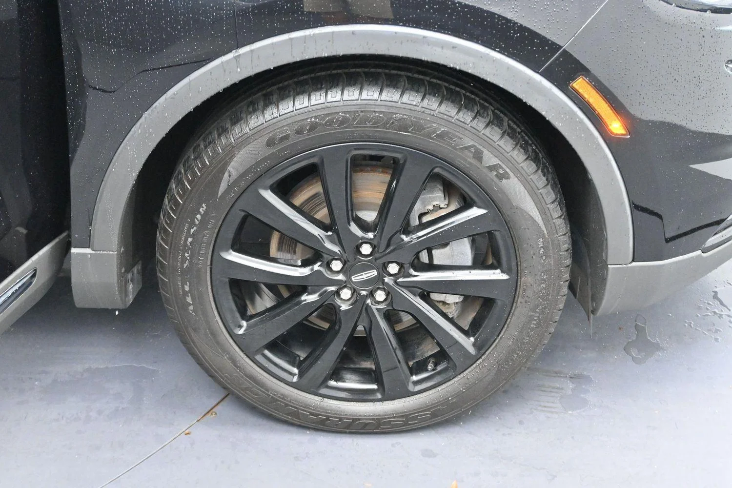 Used 2022 Infinite Black Lincoln Reserve image 32
