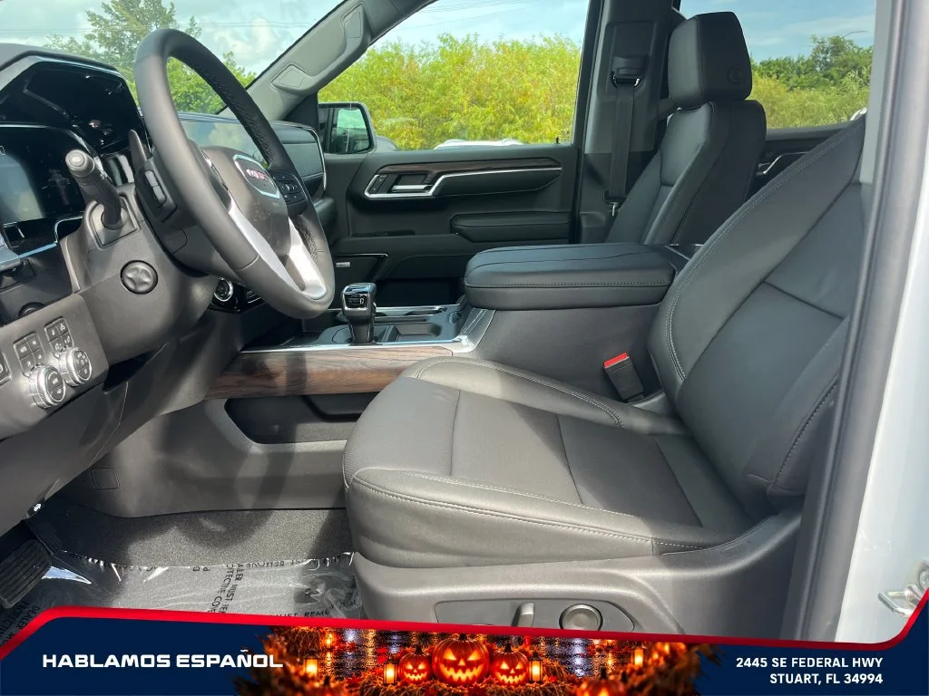 New 2026 Glacier White Tricoat GMC SLT image 9