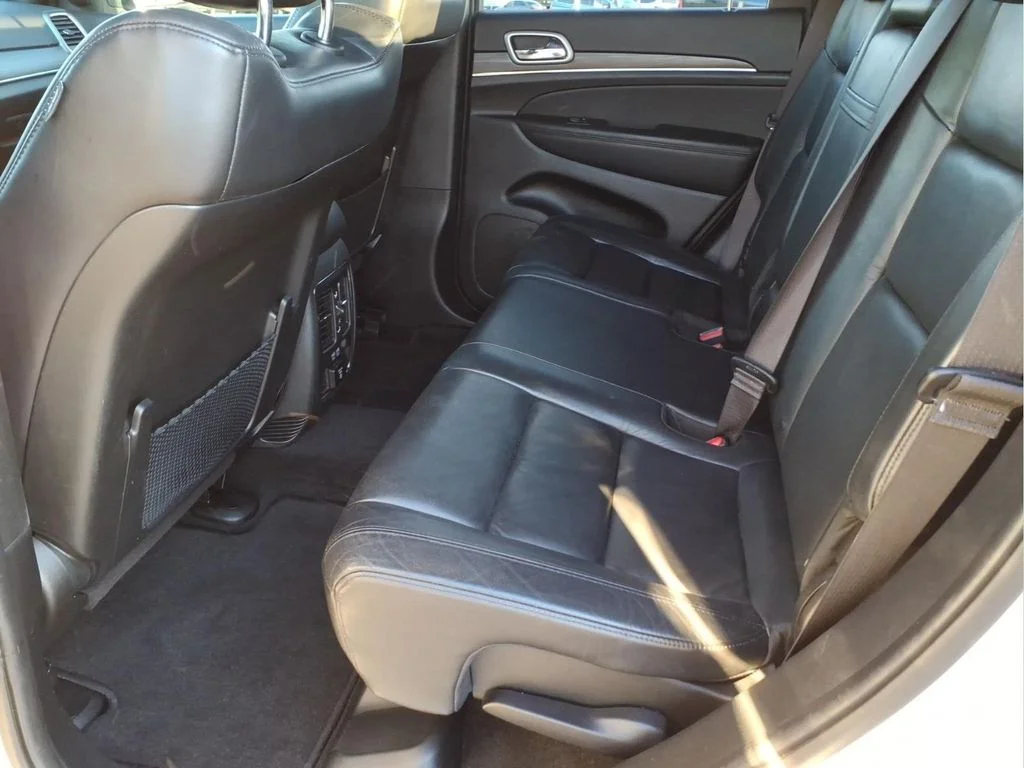 Used 2022 White Jeep Limited image 17