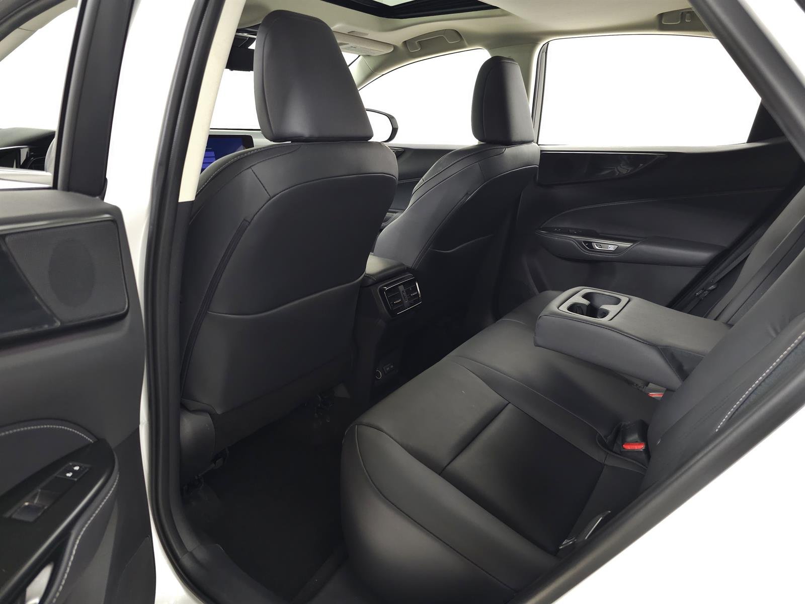 Certified Used 2024 White Lexus PREMIUM image 31