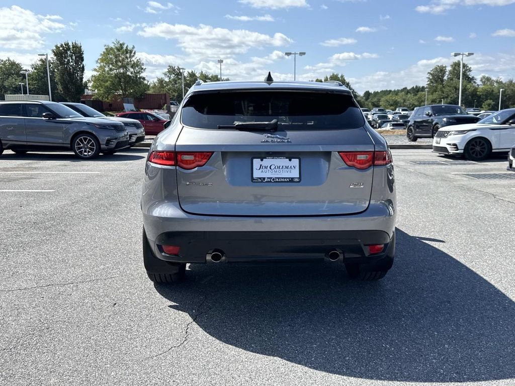 Used 2020 Silver Jaguar 25t Premium image 27