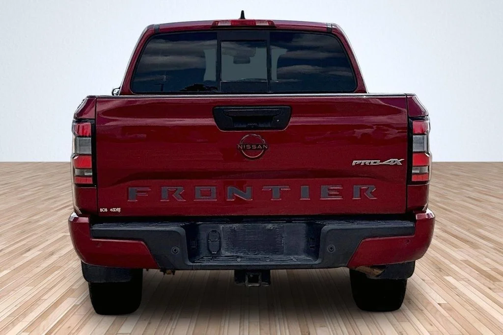 Used 2022 Red Nissan PRO-4X image 4
