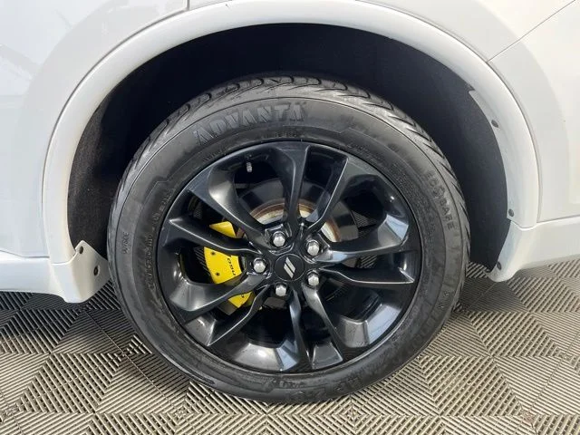 Used 2020 White/off-white Dodge R/T image 11